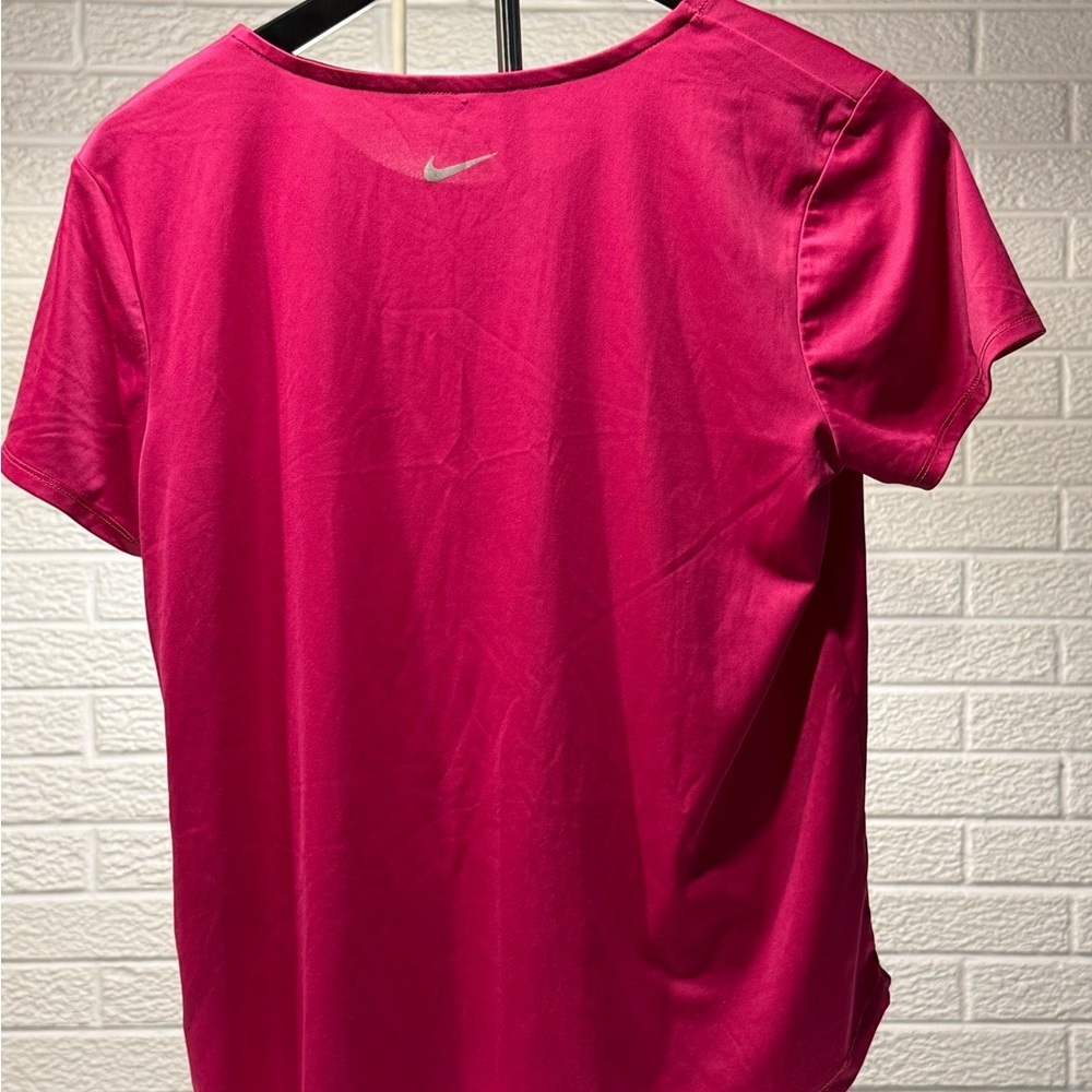 Nike Pink Fitted Short Sleeve Tee - Picture 2 of 3